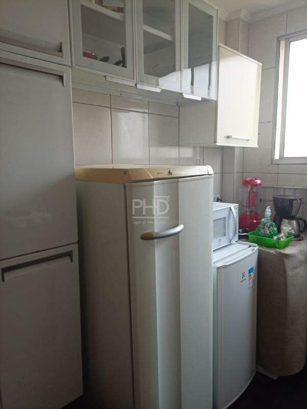 Apartamento à venda com 3 quartos, 70m² - Foto 12