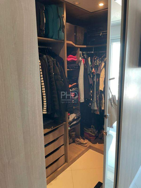 Apartamento à venda com 3 quartos, 130m² - Foto 14