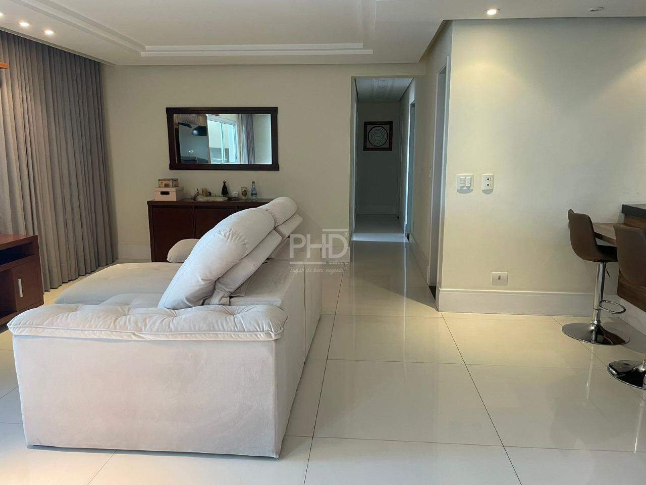 Apartamento à venda com 3 quartos, 130m² - Foto 7