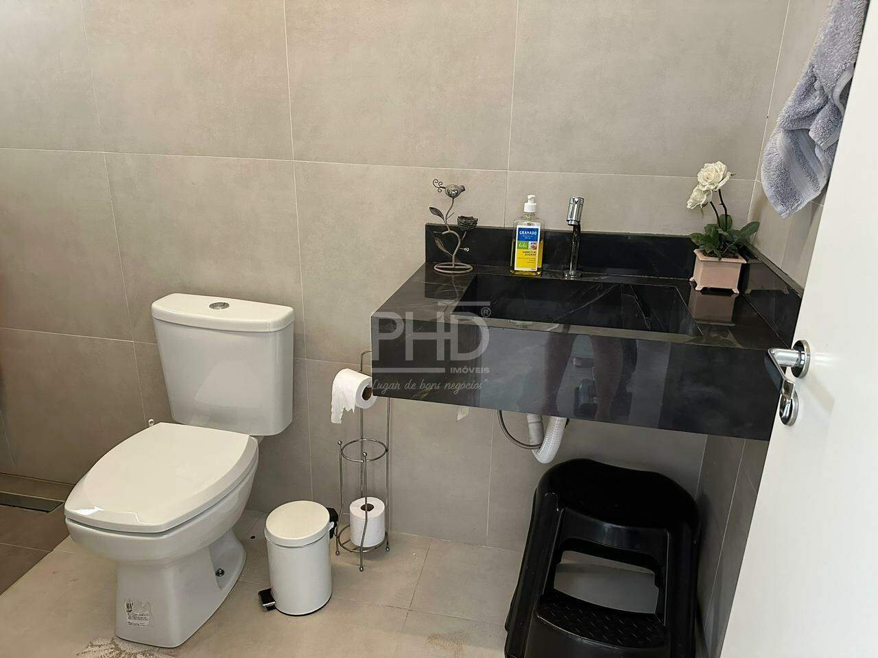 Sobrado à venda com 3 quartos, 330m² - Foto 26