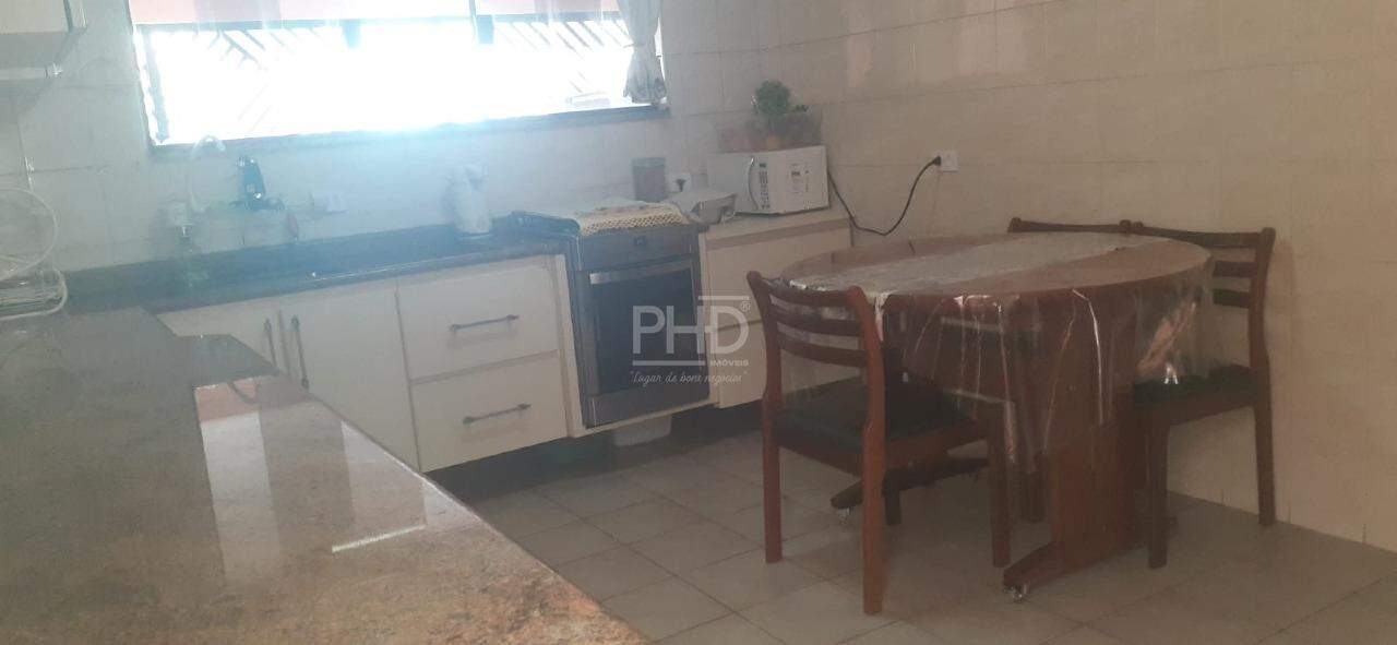 Sobrado à venda com 4 quartos, 250m² - Foto 11