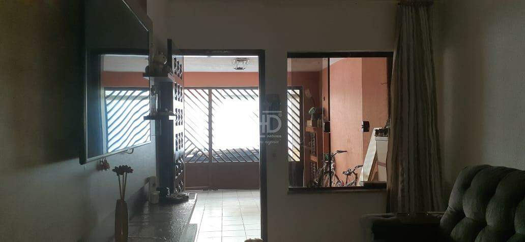 Sobrado à venda com 4 quartos, 250m² - Foto 3