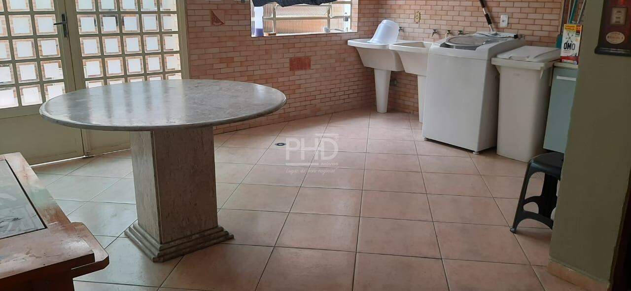 Sobrado à venda com 4 quartos, 274m² - Foto 37