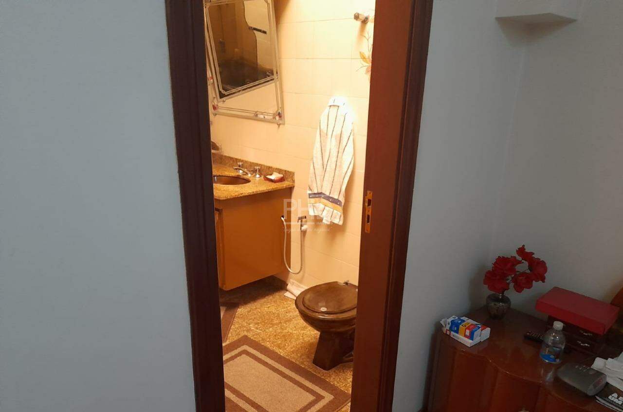 Sobrado à venda com 3 quartos, 400m² - Foto 18