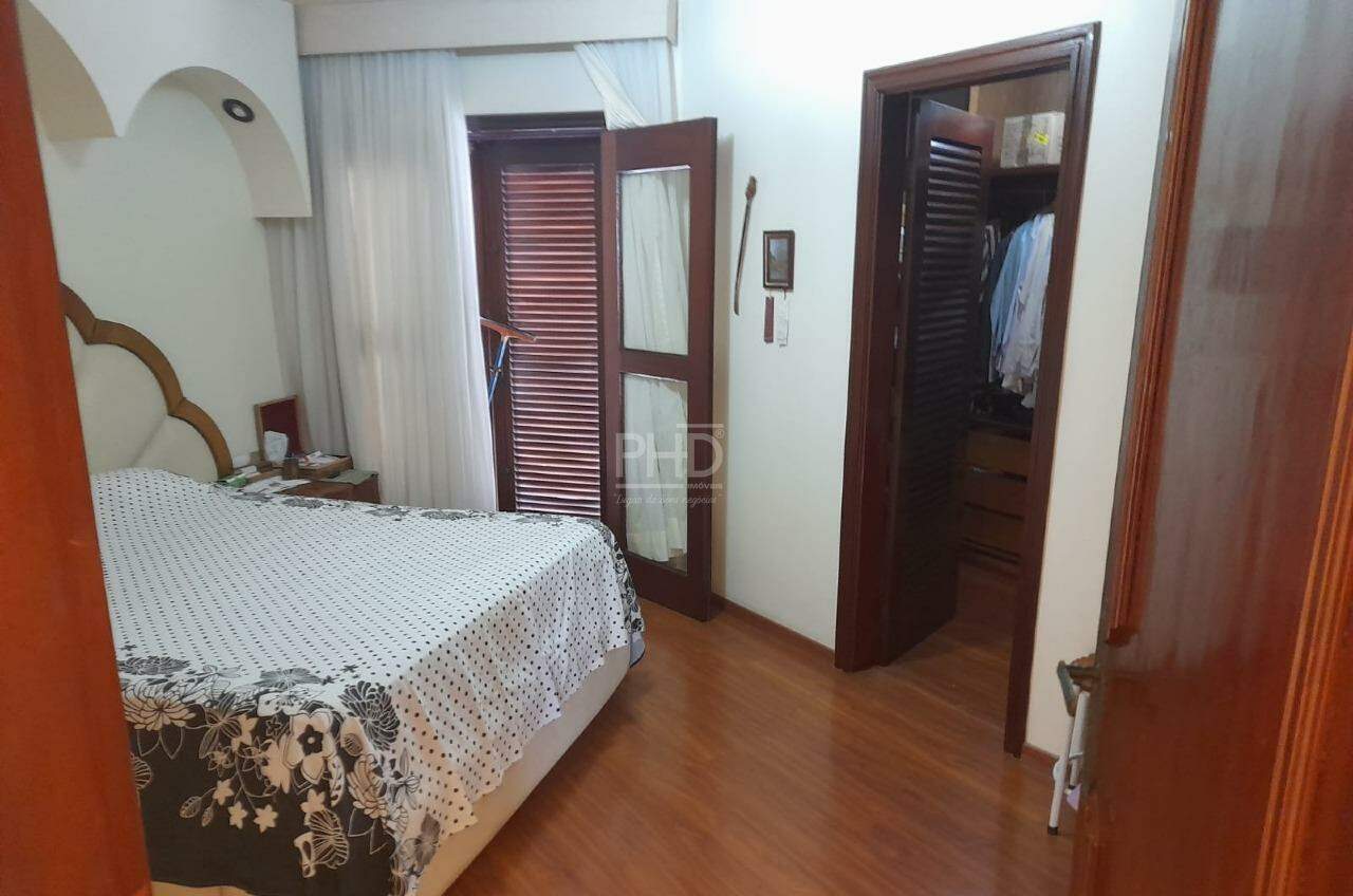 Sobrado à venda com 3 quartos, 400m² - Foto 12