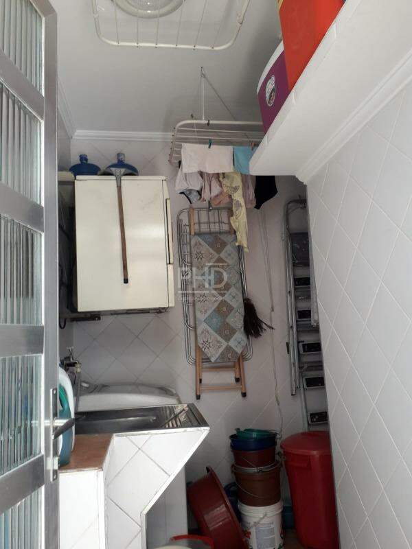 Sobrado à venda com 2 quartos, 205m² - Foto 33