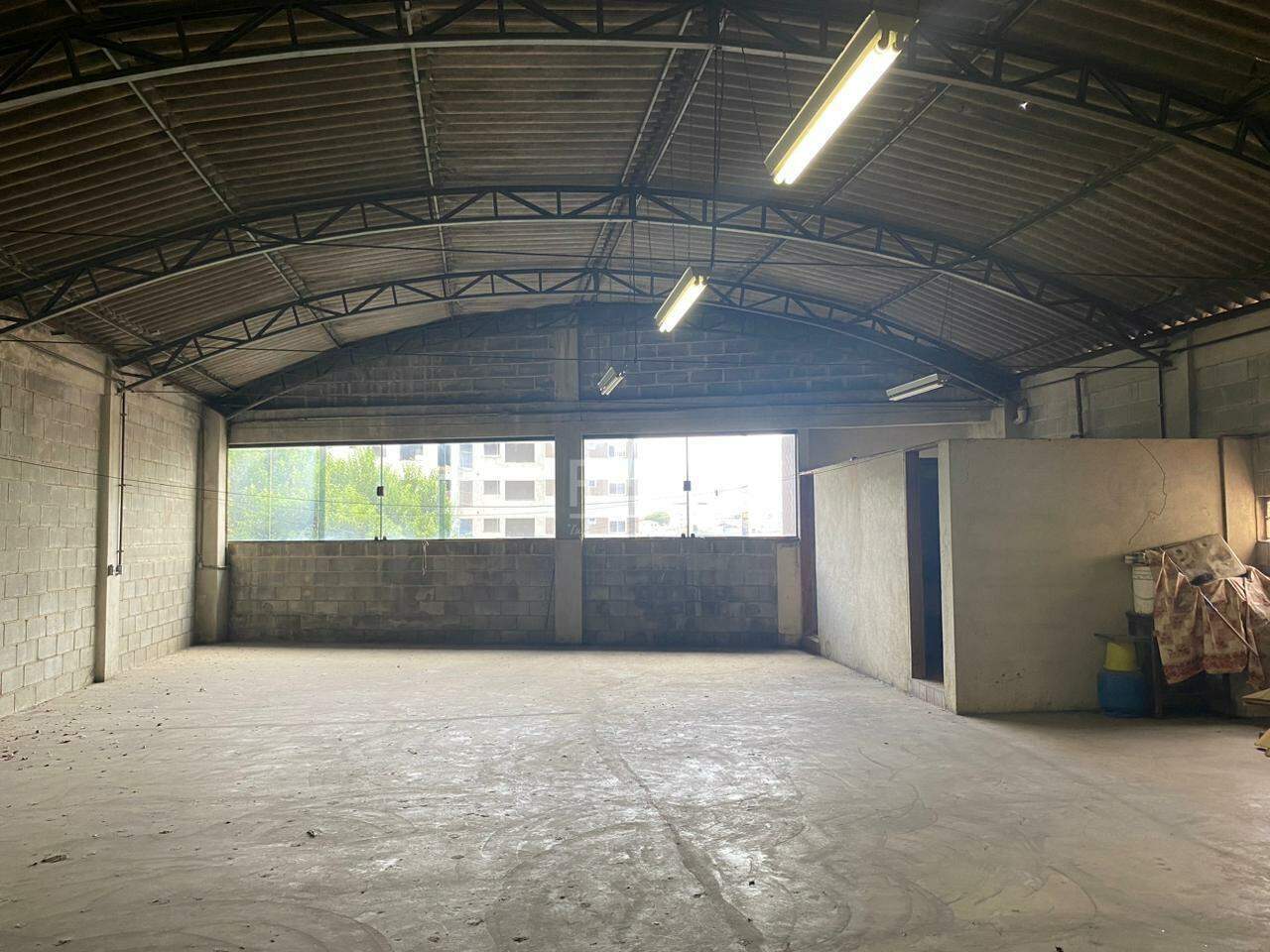 Casa Comercial à venda, 950m² - Foto 1