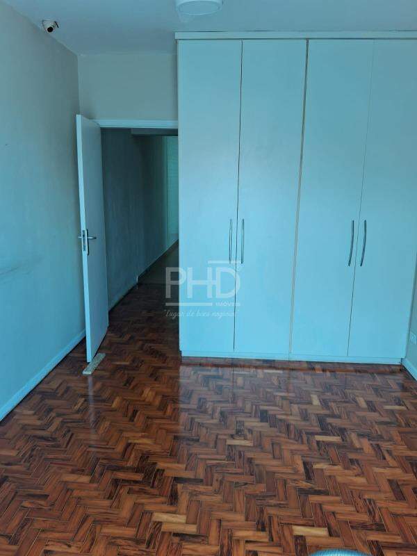 Sobrado para alugar com 3 quartos, 239m² - Foto 13