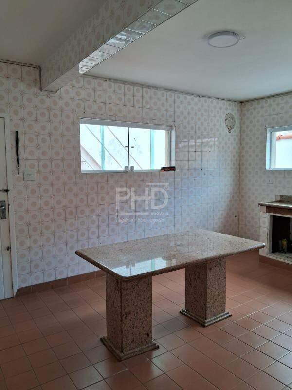 Sobrado para alugar com 3 quartos, 239m² - Foto 5