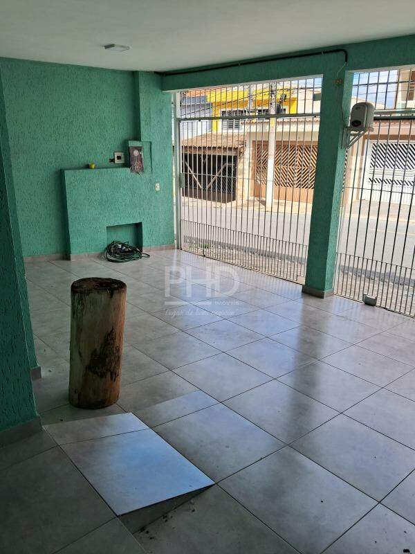 Sobrado para alugar com 3 quartos, 239m² - Foto 19