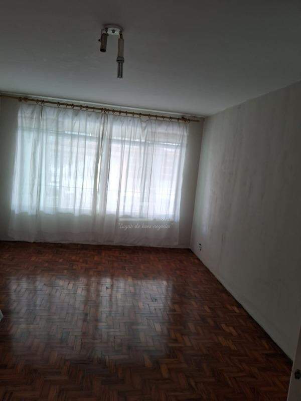Sobrado para alugar com 3 quartos, 239m² - Foto 2