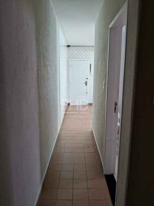 Sobrado para alugar com 3 quartos, 239m² - Foto 9