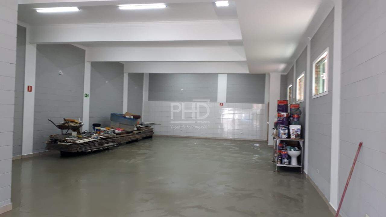 Casa Comercial à venda com 4 quartos, 537m² - Foto 1