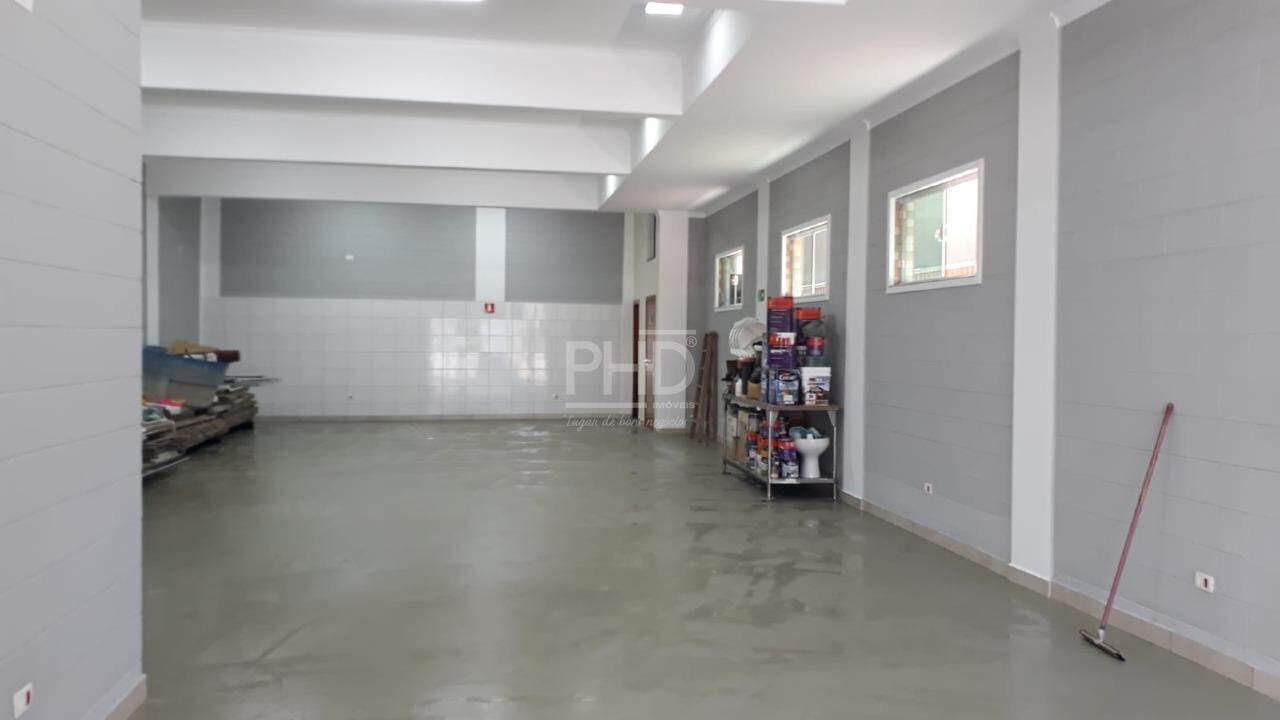 Casa Comercial à venda com 4 quartos, 537m² - Foto 4