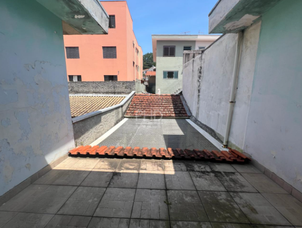 Sobrado à venda com 2 quartos, 210m² - Foto 14