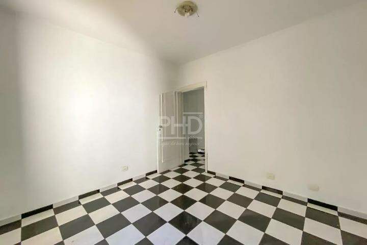 Casa à venda com 5 quartos, 338m² - Foto 30