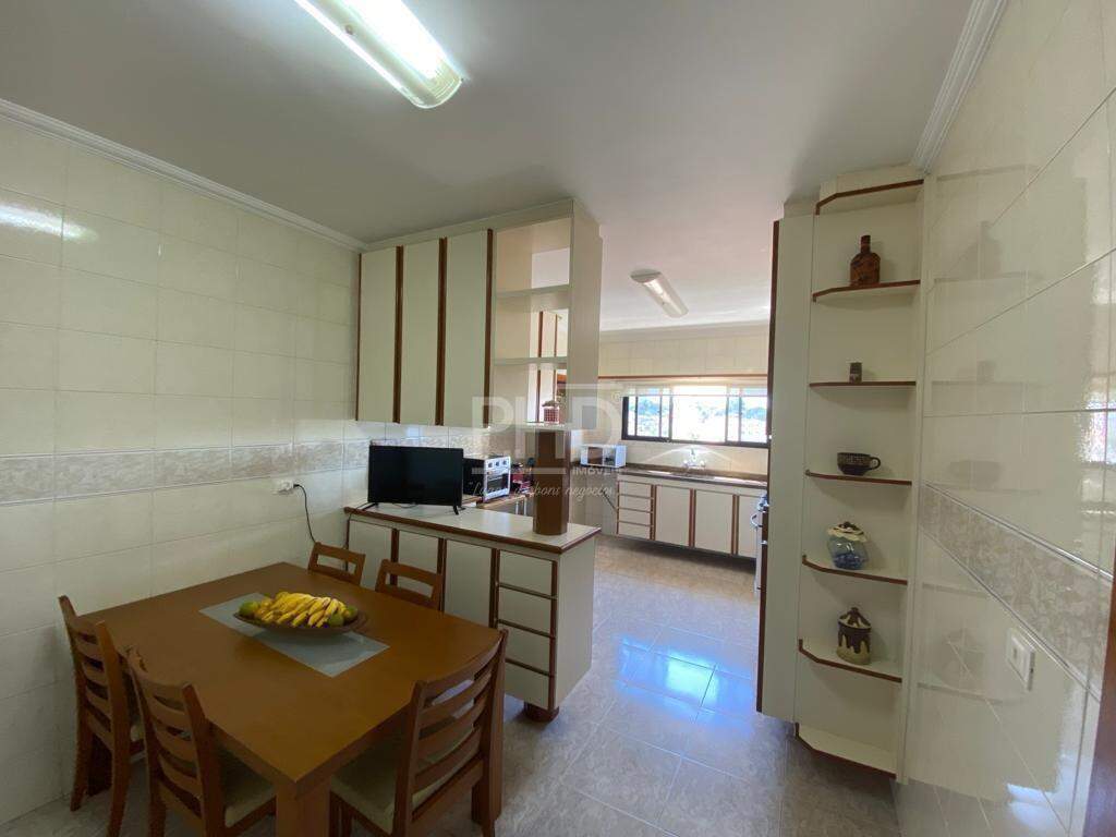 Apartamento à venda com 4 quartos, 185m² - Foto 9