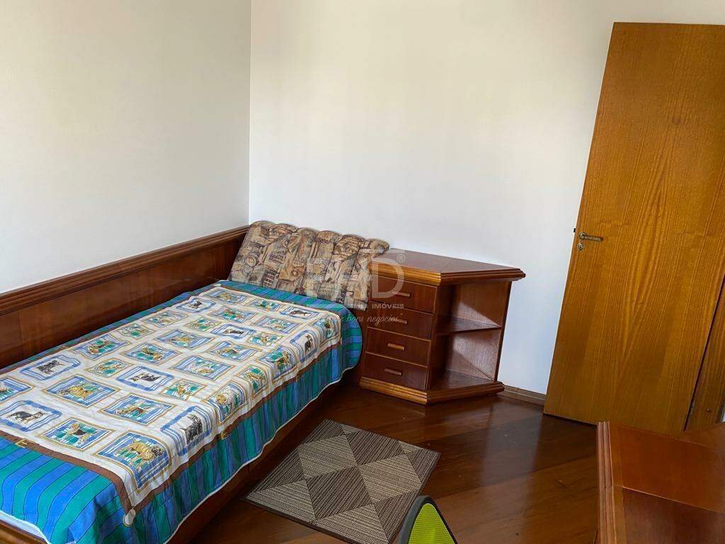 Apartamento à venda com 4 quartos, 185m² - Foto 17