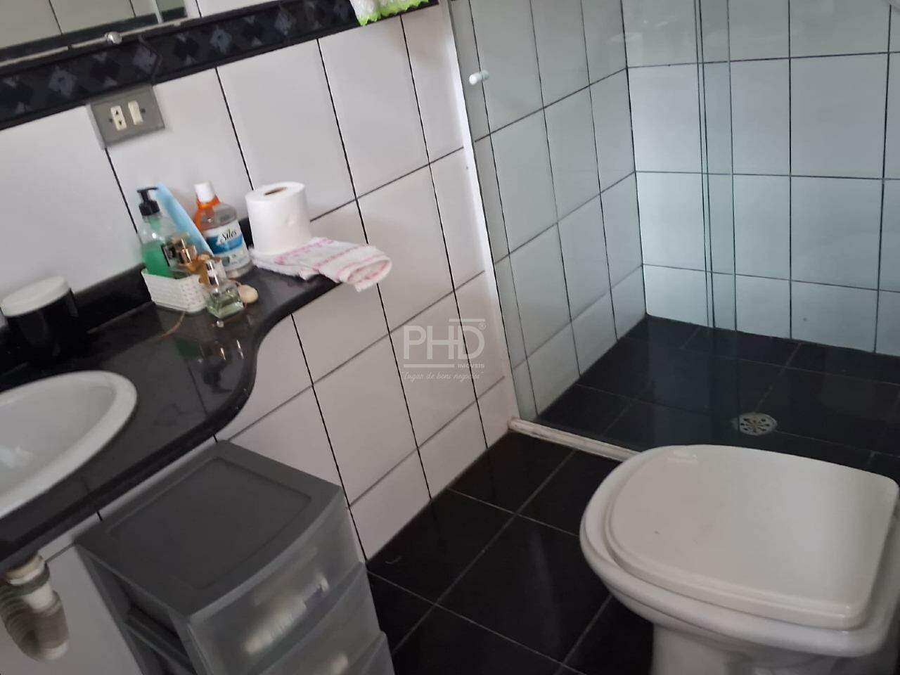 Casa à venda com 3 quartos, 200m² - Foto 15