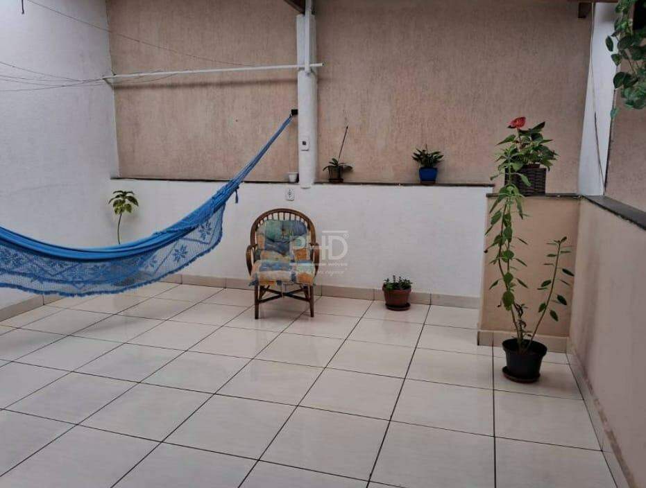 Casa à venda com 3 quartos, 200m² - Foto 21