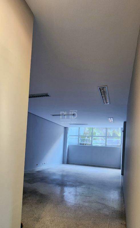 Prédio Inteiro para alugar, 1200m² - Foto 17