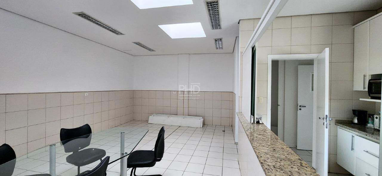 Prédio Inteiro para alugar, 1200m² - Foto 19