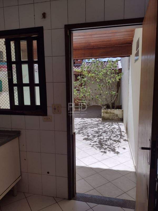 Sobrado à venda com 3 quartos, 106m² - Foto 3