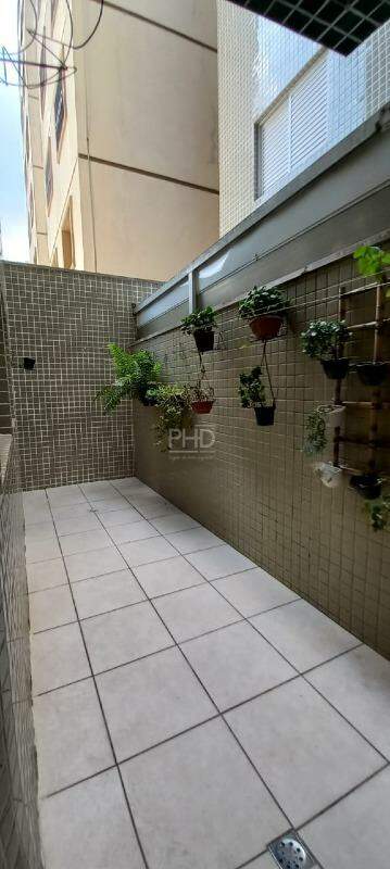 Apartamento para alugar com 2 quartos, 70m² - Foto 9