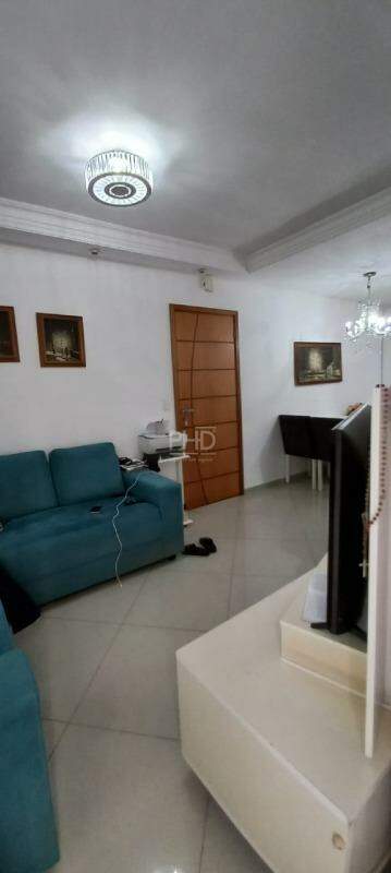 Apartamento para alugar com 2 quartos, 70m² - Foto 2