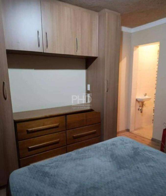 Casa à venda com 3 quartos, 200m² - Foto 8