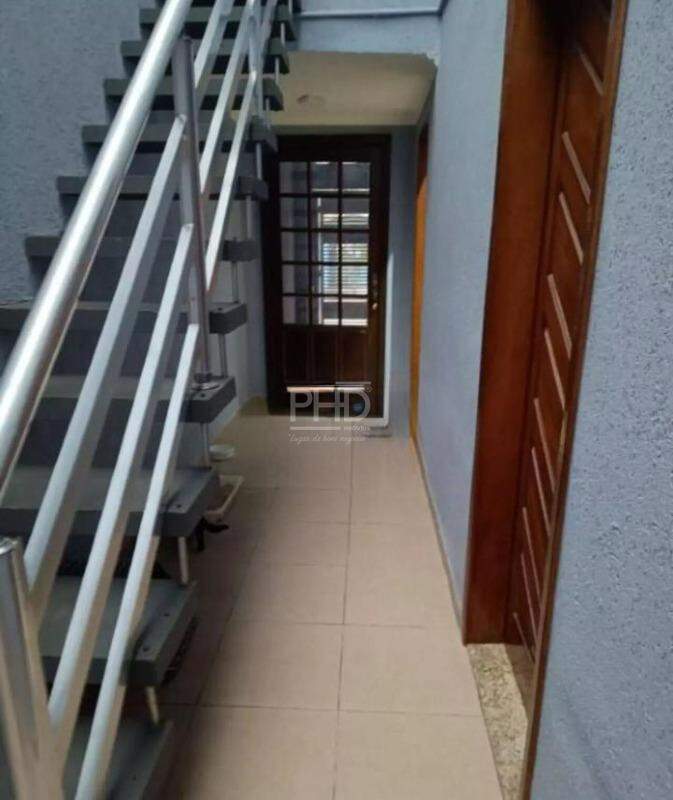 Casa à venda com 3 quartos, 200m² - Foto 25