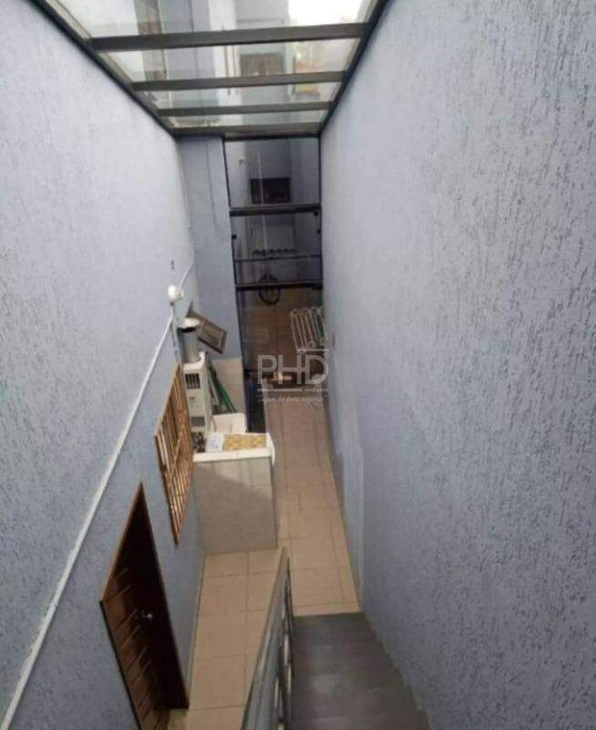 Casa à venda com 3 quartos, 200m² - Foto 27