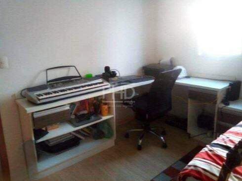 Apartamento à venda com 2 quartos, 70m² - Foto 17