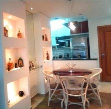 Apartamento à venda com 2 quartos, 70m² - Foto 4