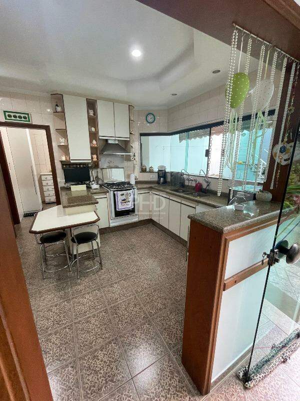 Sobrado à venda com 4 quartos, 333m² - Foto 6