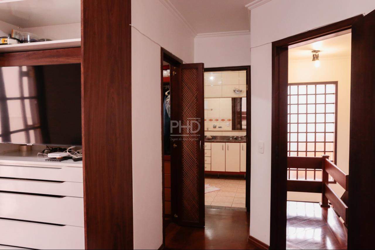 Sobrado à venda com 4 quartos, 241m² - Foto 14