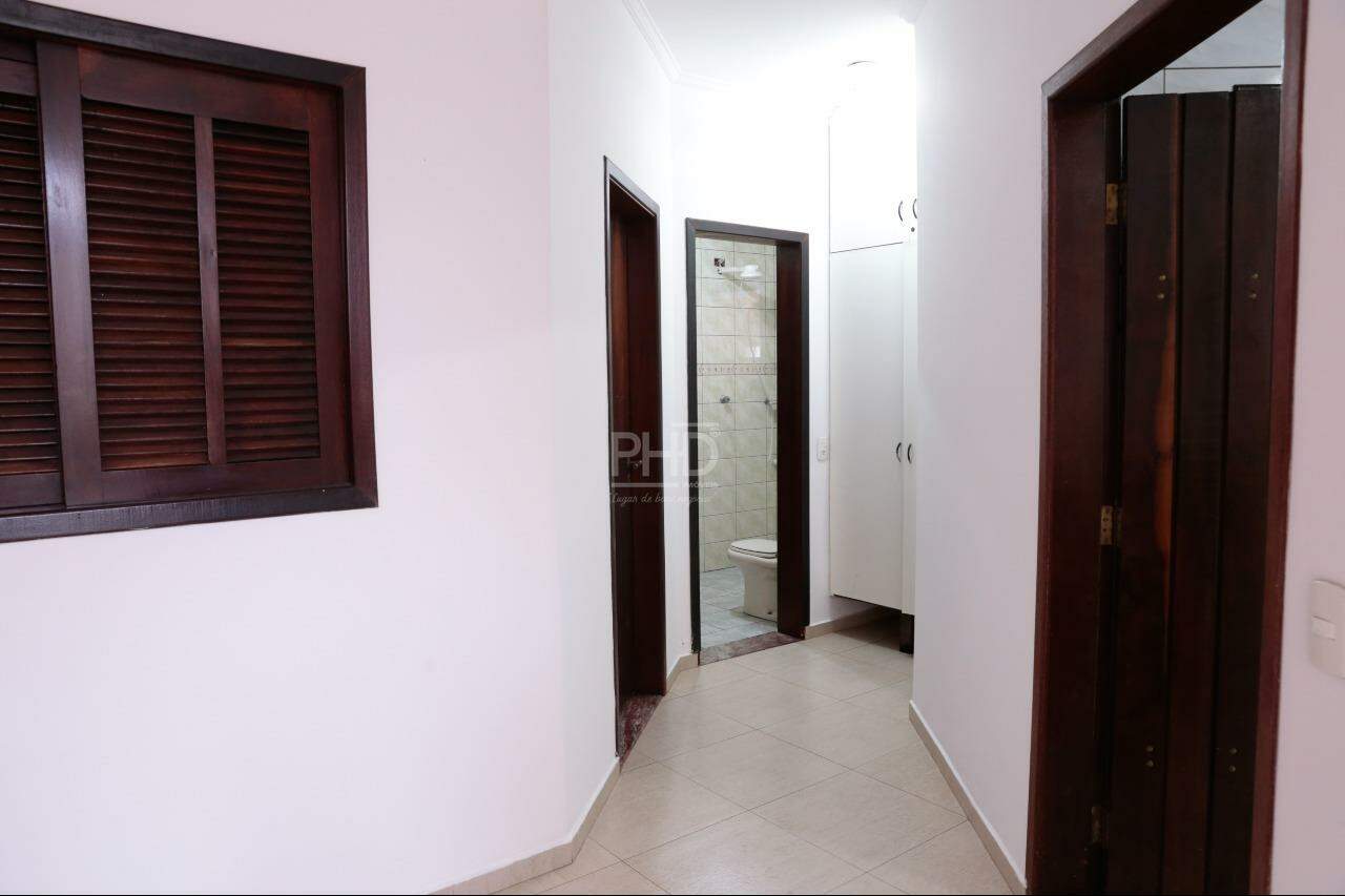 Sobrado à venda com 4 quartos, 241m² - Foto 8