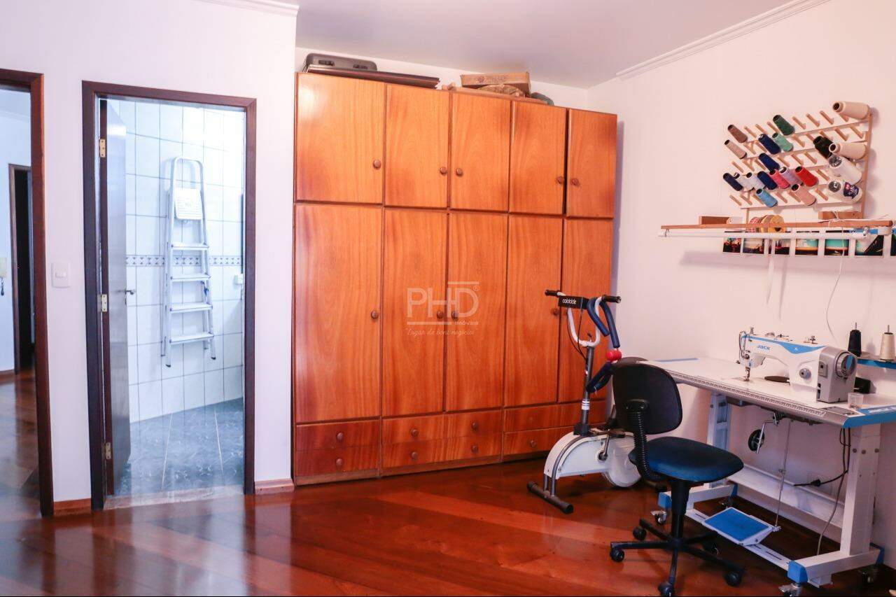 Sobrado à venda com 4 quartos, 241m² - Foto 18