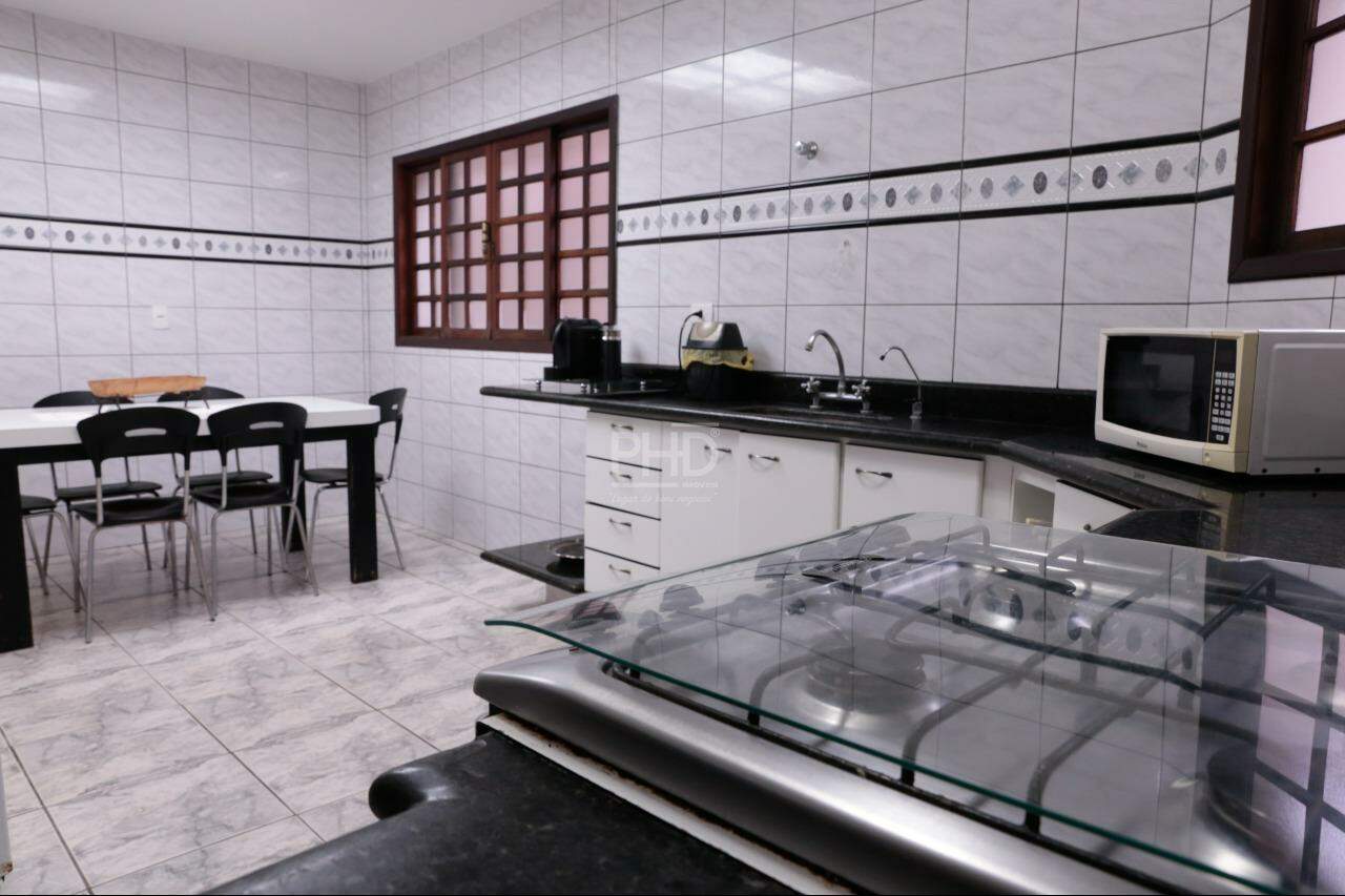 Sobrado à venda com 4 quartos, 241m² - Foto 26