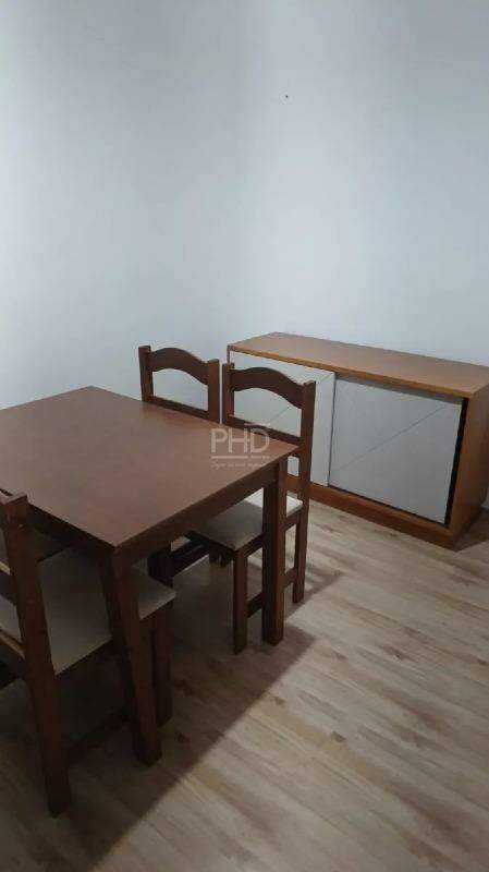 Apartamento à venda com 3 quartos, 84m² - Foto 2