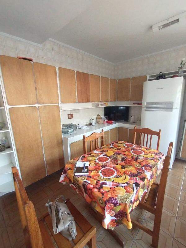 Sobrado à venda com 4 quartos, 240m² - Foto 4