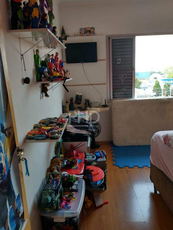 Sobrado à venda com 4 quartos, 240m² - Foto 14