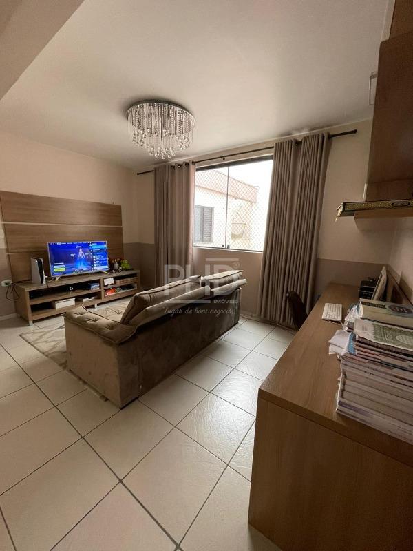 Sobrado à venda com 3 quartos, 261m² - Foto 2