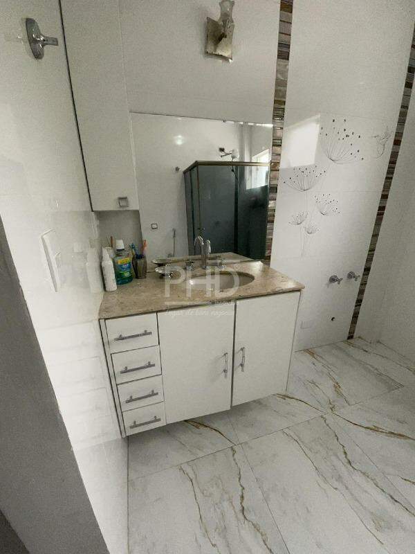 Sobrado à venda com 3 quartos, 261m² - Foto 24