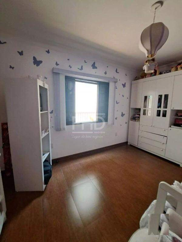 Sobrado à venda com 3 quartos, 245m² - Foto 5