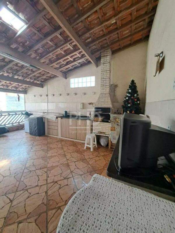 Sobrado à venda com 3 quartos, 245m² - Foto 18