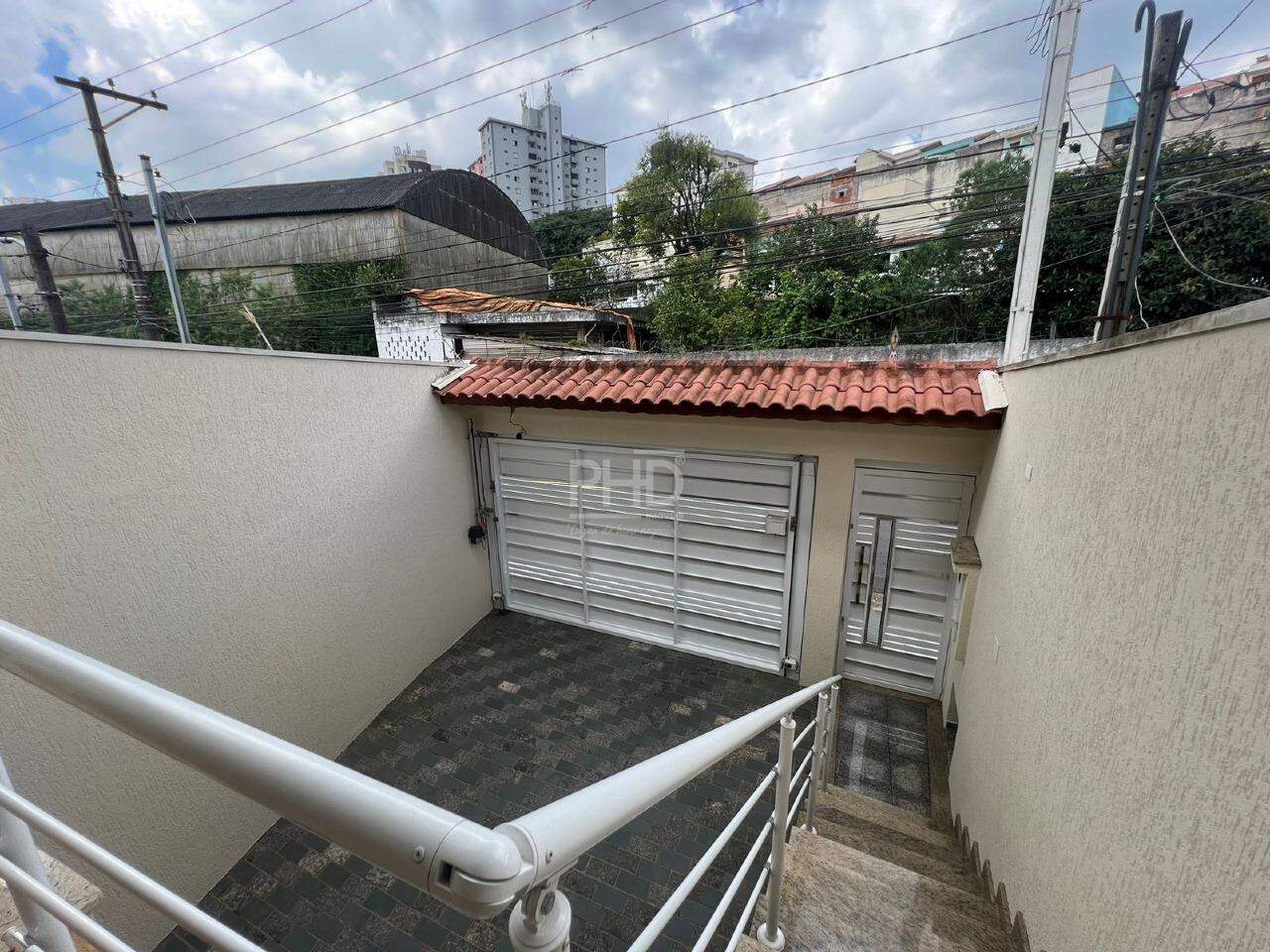 Sobrado à venda com 3 quartos, 192m² - Foto 1