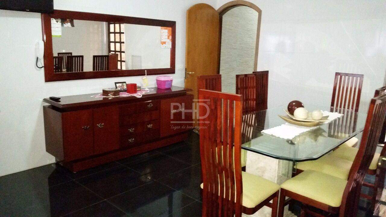 Sobrado à venda com 3 quartos, 269m² - Foto 2