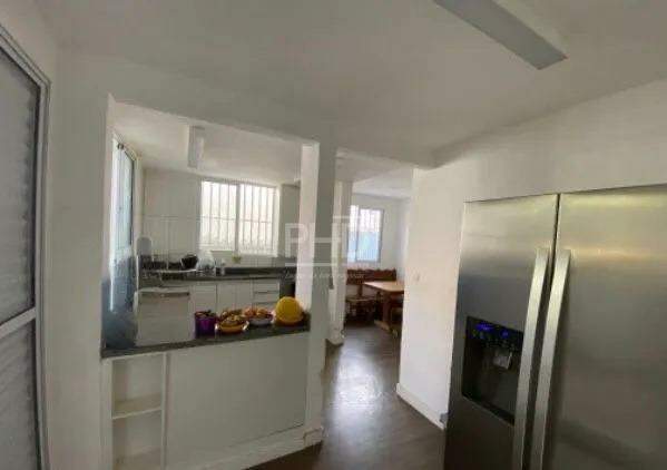 Casa à venda com 4 quartos, 250m² - Foto 7