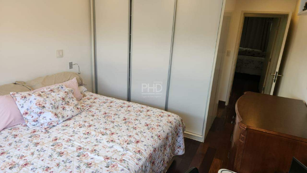 Apartamento à venda com 3 quartos, 123m² - Foto 9